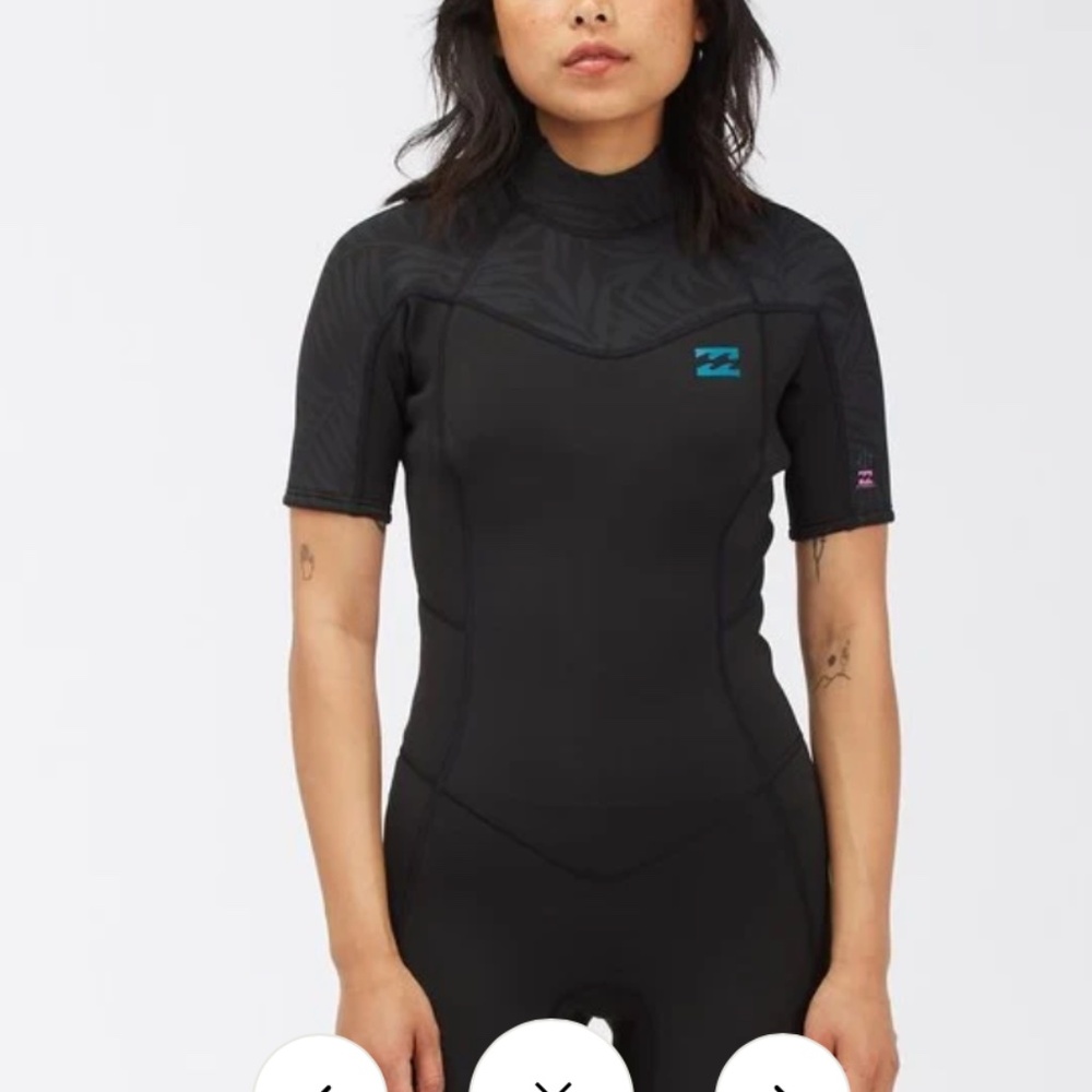 Women's Billabong Synergy Backzip Shorty Wetsuit 2mm